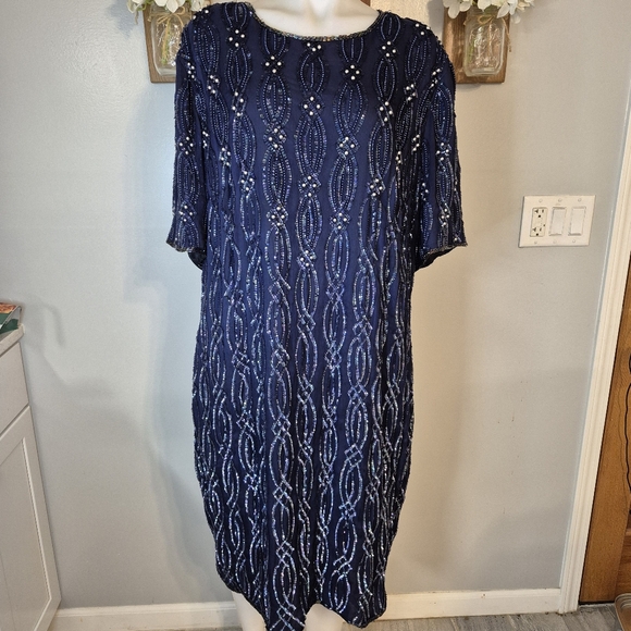 Stenay Dresses & Skirts - Sténay Beaded Sequin Keyhole Back Silk Dress